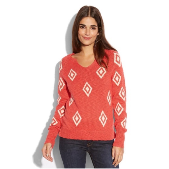 Lucky Brand Coral Diamond Pattern Knit Boatneck Sweater - Picture 2 of 9
